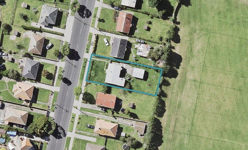50 Elstree Avenue, Glen Innes, Auckland - Carousel 1