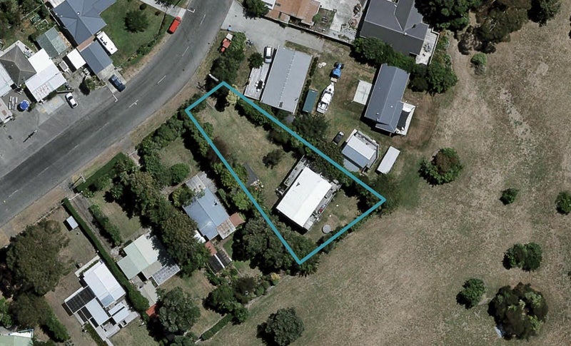 21 Airini Road, Waimarama, Waimārama - Carousel 1