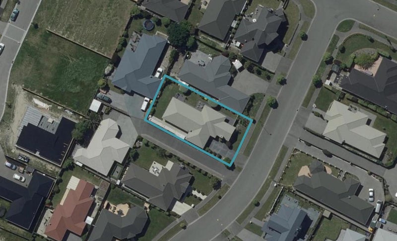19 Cassinia Gardens, Aidanfield, Christchurch - Carousel 1