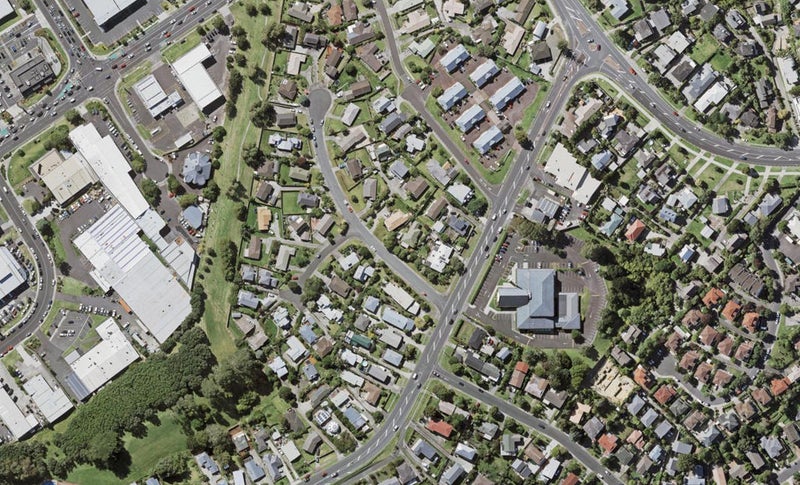 1 Altair Place, Windsor Park, Auckland - Carousel 1