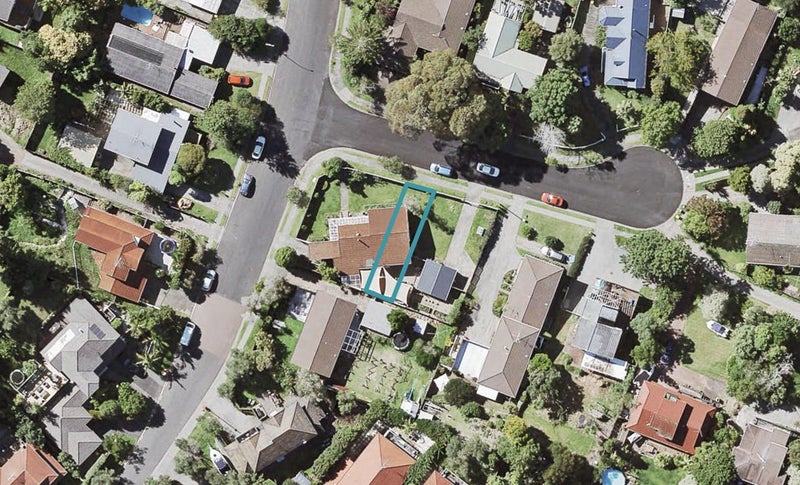 2C Celina Place, Browns Bay, Auckland - Carousel 1