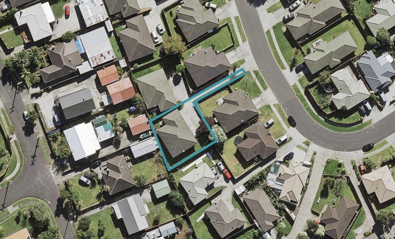 90 Langiola Drive, Favona, Auckland - Carousel 1
