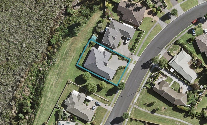 39 Longford Park Drive, Takanini, Auckland - Carousel 1