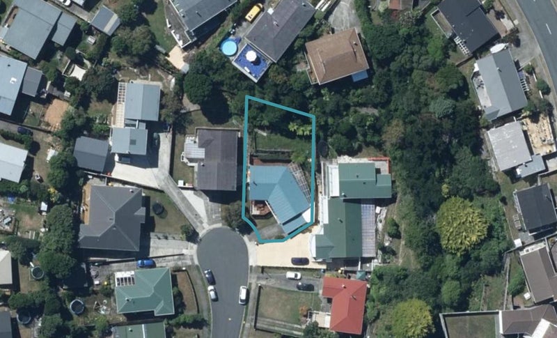 20 Findhorn Place, Papakowhai, Porirua - Carousel 1