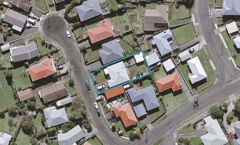 6 Lydford Place, Spotswood, New Plymouth - Carousel 1