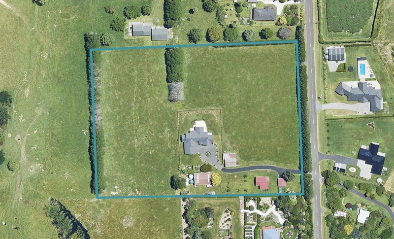 56 Gasson Lane, Pyes Pa, Tauranga - Carousel 1