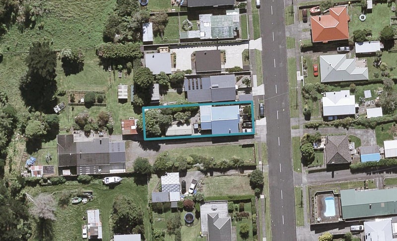 92 Pioneer Road, Moturoa, New Plymouth - Carousel 1