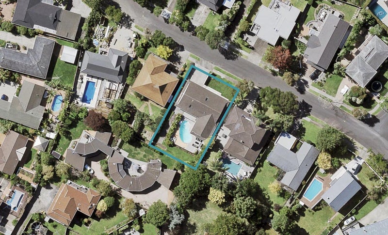7 Caithness Place, Farm Cove, Auckland - Carousel 1