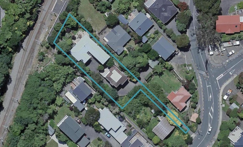 40 Cashmere Avenue, Khandallah, Wellington - Carousel 1