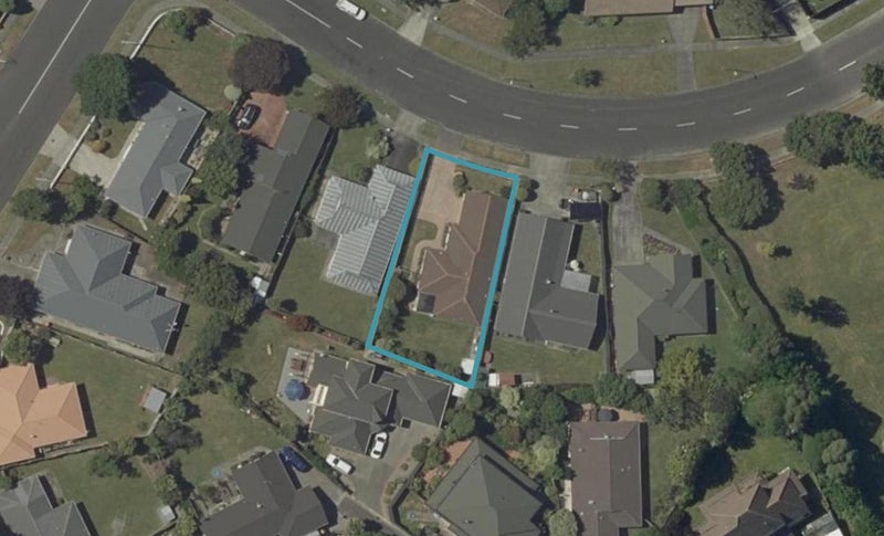 57 Clarke Avenue, Highbury, Palmerston North - Carousel 1