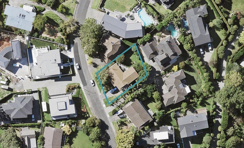 1C Burford Place, Mellons Bay, Auckland - Carousel 1
