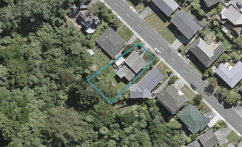 97 Tirohanga Road, Tirohanga, Lower Hutt - Carousel 1