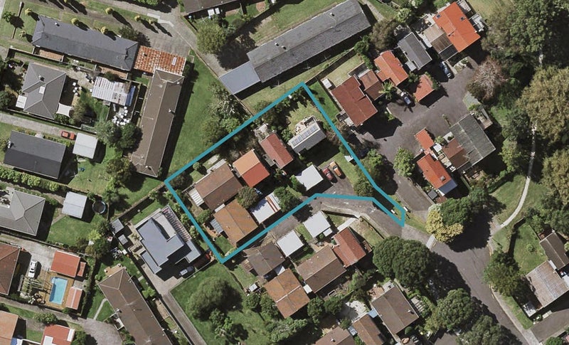 50 Pohutukawa Place, Ellerslie, Auckland - Carousel 1