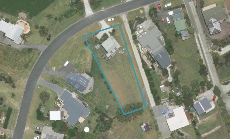 44 Cullen Street, Mangawhai Heads, Mangawhai - Carousel 1