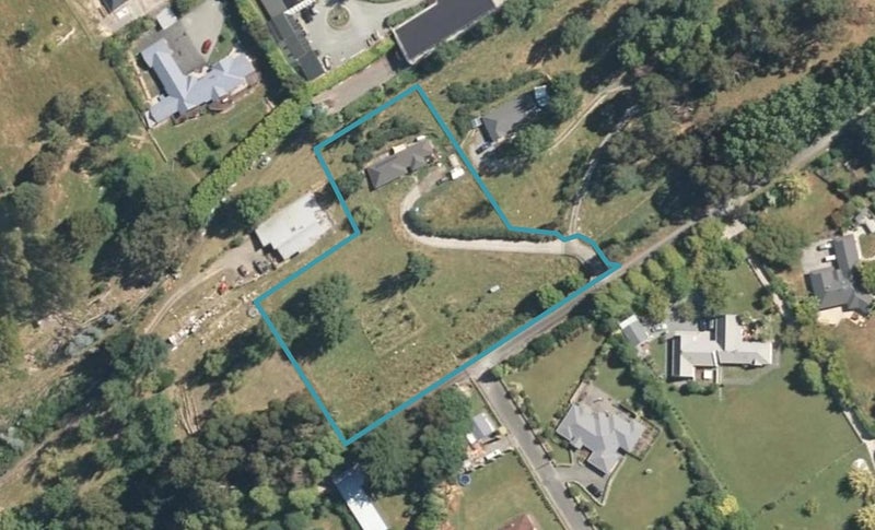 54A Emerald Hill Drive, Birchville, Upper Hutt - Carousel 1
