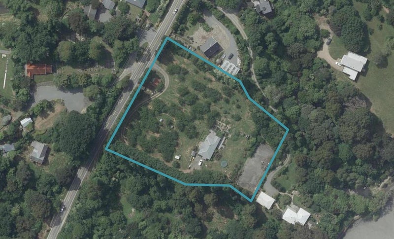 21 Governors Bay - Teddington Road, ALLANDALE, LYTTELTON - Carousel 1