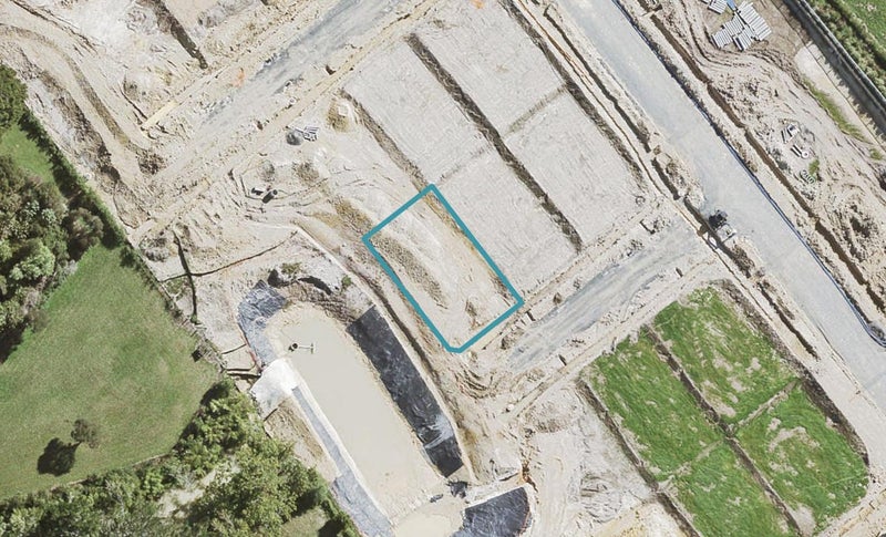 5 Grenache Way, Kumeu - Carousel 1