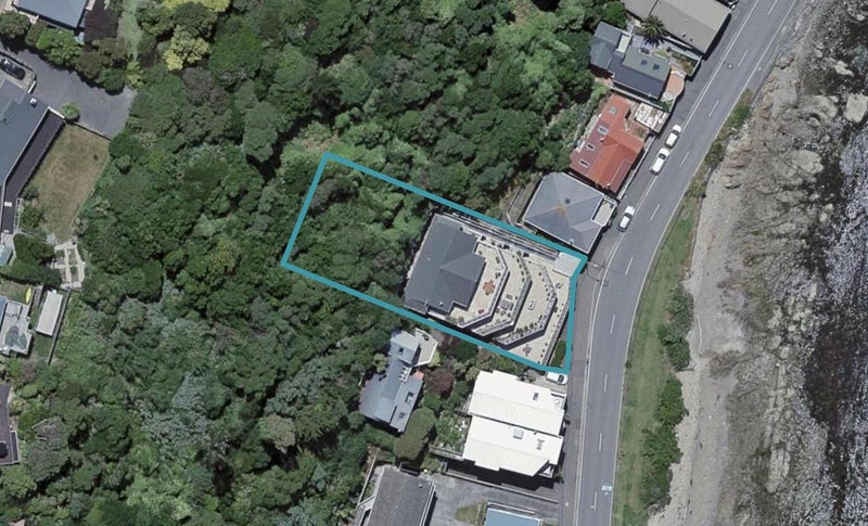 3/279 Karaka Bay Road, Karaka Bays, Wellington - Carousel 1