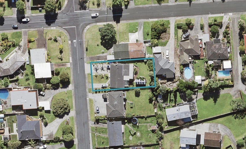47 Manhattan Heights, Glendene, Auckland - Carousel 1