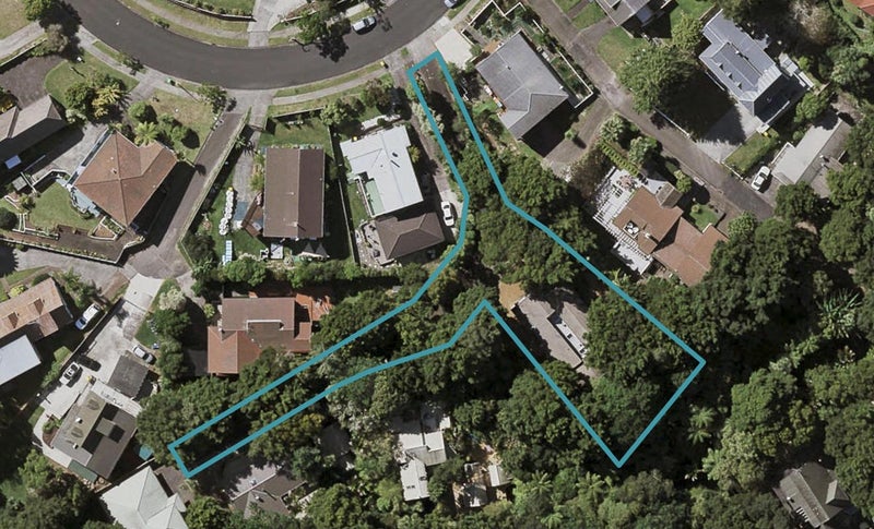 12A Kingsclere Place, Goodwood Heights, Auckland - Carousel 1