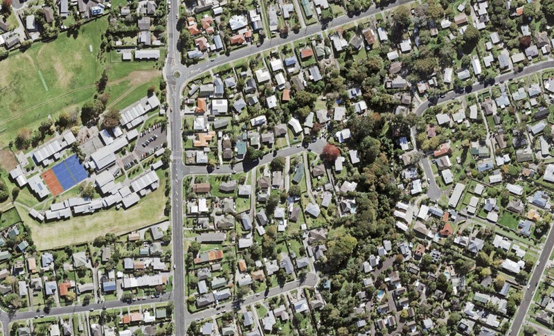 13 Aplin Place, Birkdale, Auckland - Carousel 1