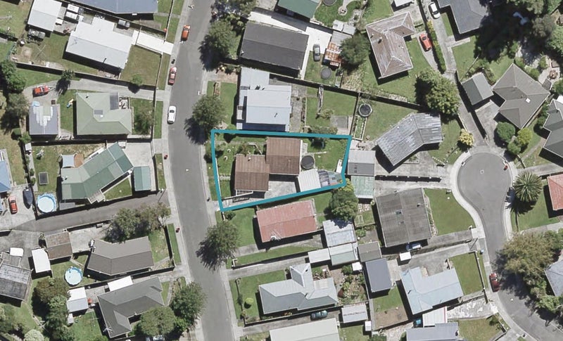 2/48 Oregon Drive, Maoribank, Upper Hutt - Carousel 1