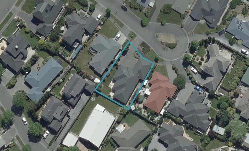 8 Tullamore Place, Casebrook, Christchurch - Carousel 1