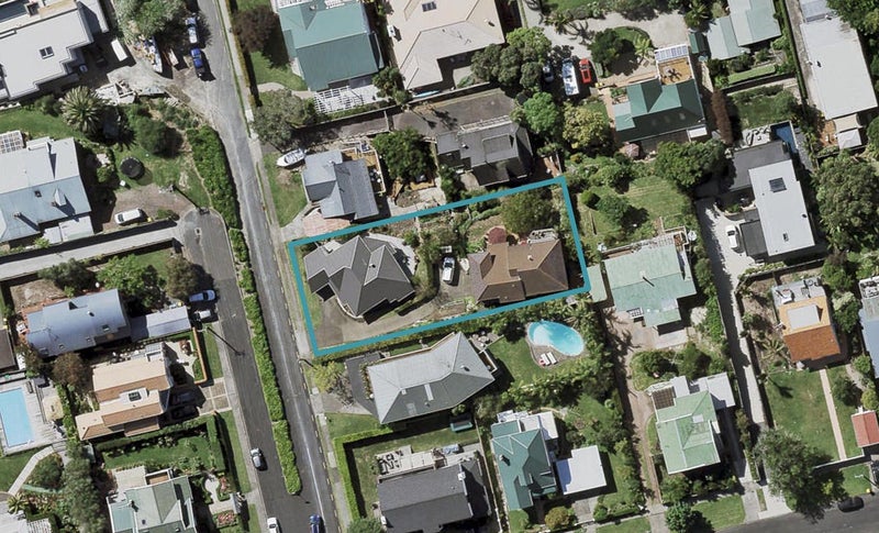 1/8 Lansdowne Street, Bayswater, Auckland - Carousel 1