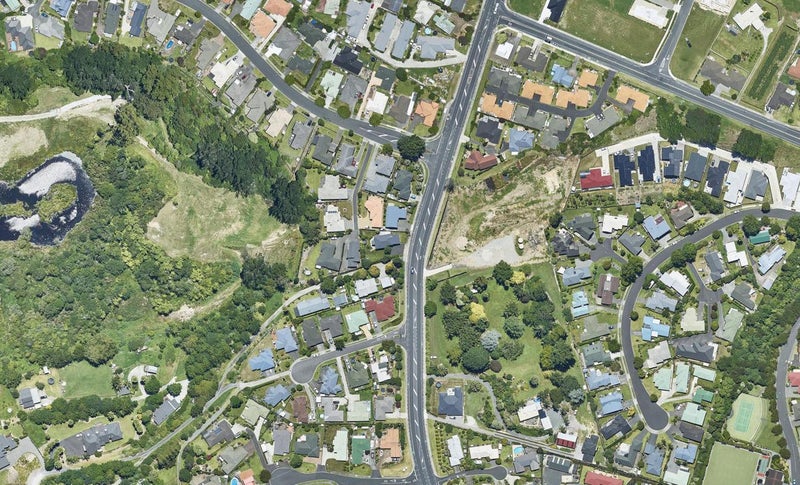 50 Pyes Pa Road, Pyes Pa, Tauranga - Carousel 1