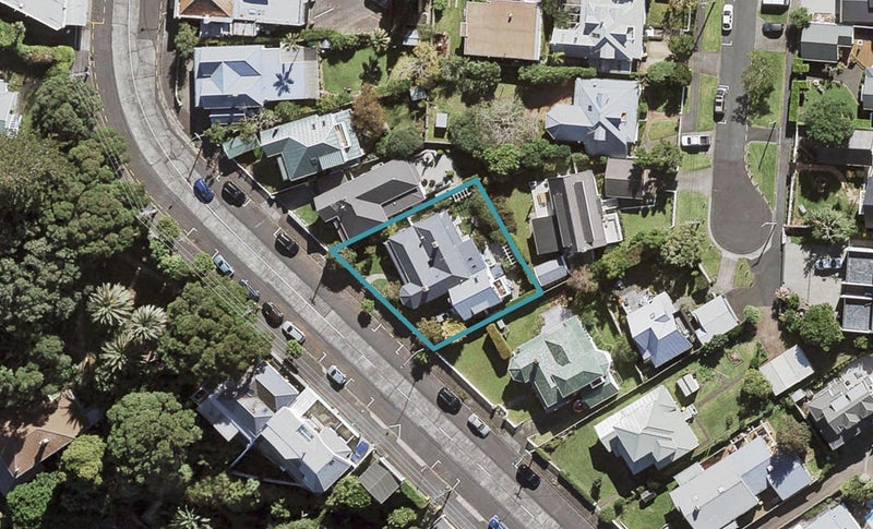 107 Queen Street, Northcote Point, Auckland - Carousel 1
