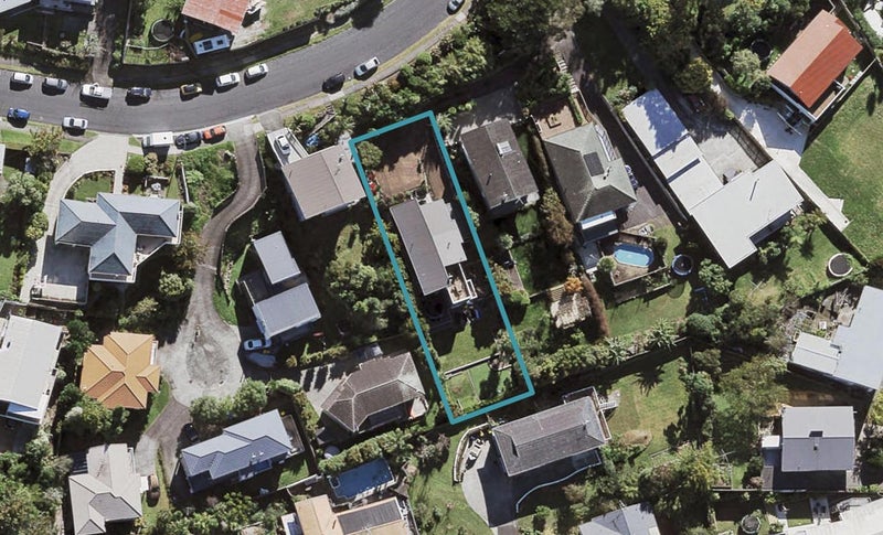 9 Speedy Crescent, Hillcrest, Auckland - Carousel 1