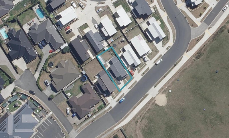 21 Anna Jean Crescent, Flagstaff, Hamilton - Carousel 1