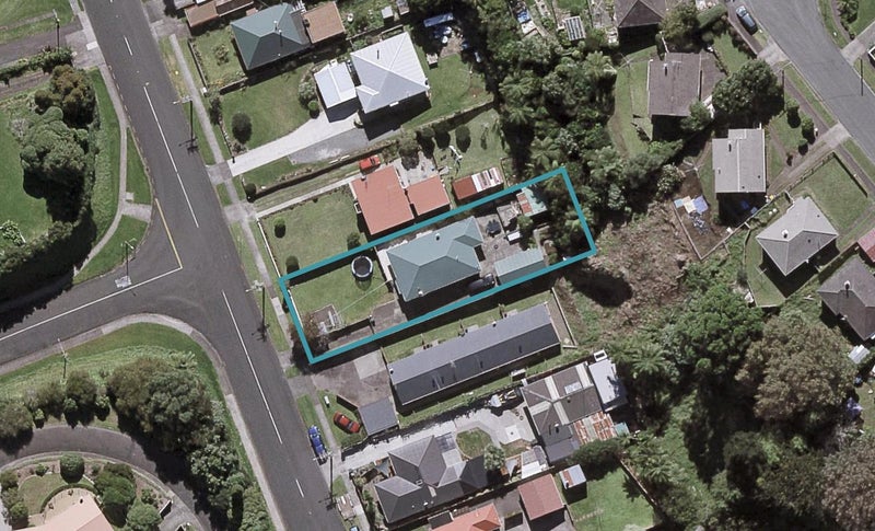 43 Seaview Road, Marfell, New Plymouth - Carousel 1