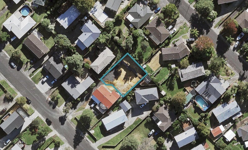 16A Halberg Street, Glenfield, Auckland - Carousel 1