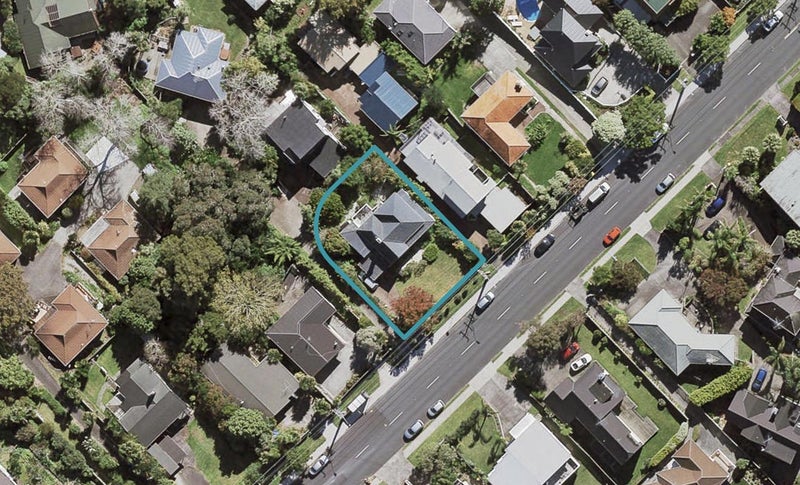 135 Ocean View Road, Hillcrest, Auckland - Carousel 1