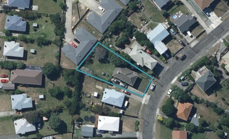 48 Waiuta Street, Titahi Bay, Porirua - Carousel 1