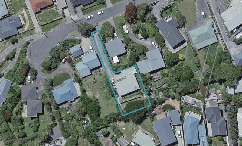 22 Kinapori Terrace, Newlands, Wellington - Carousel 1