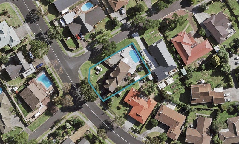 1 Pedlar Place, Conifer Grove, Takanini - Carousel 1