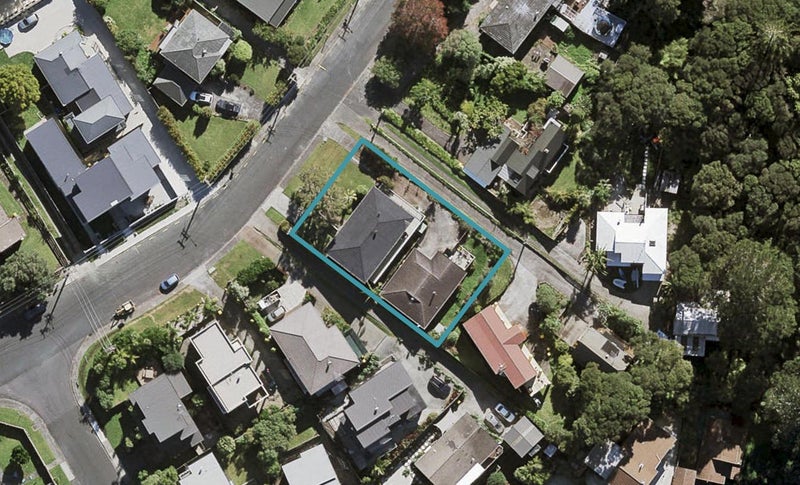 1/12 Glendhu Road, Bayview, Auckland - Carousel 1