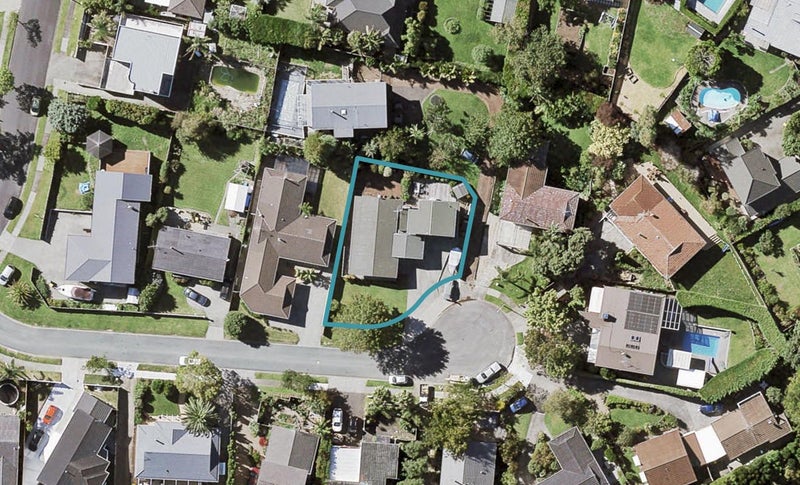 8 Micawber Place, Mellons Bay, Auckland - Carousel 1