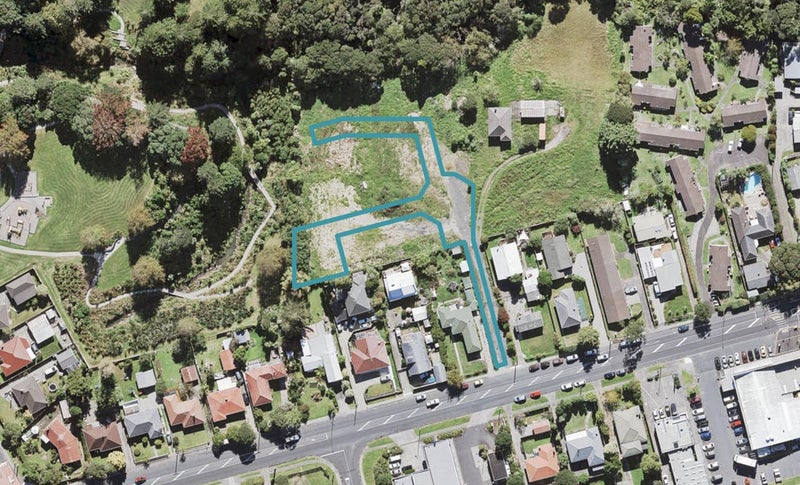 10 Hava Place, Green Bay, Auckland - Carousel 1