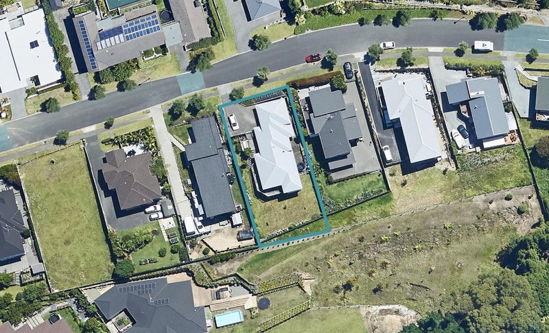 17 Sereno Vista, Bellevue, Tauranga - Carousel 1