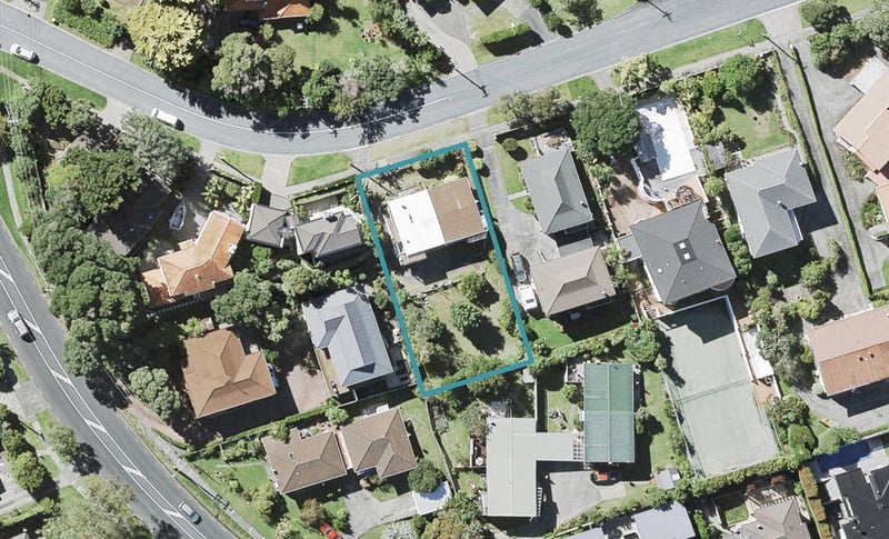 2/1 Brighton Terrace, Mairangi Bay, Auckland - Carousel 1