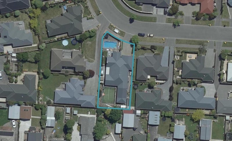 61 Coolspring Way, Redwood, Christchurch - Carousel 1