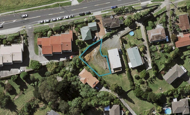 229D Sunset Road, Sunnynook, Auckland - Carousel 1