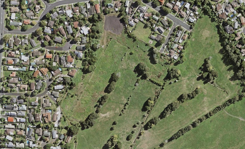 9 Stableford Crescent, Ōpaheke, Papakura - Carousel 1