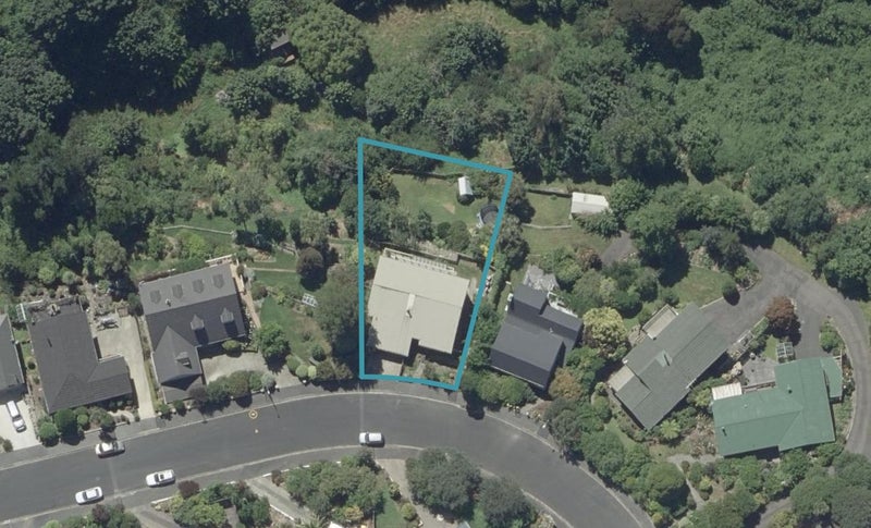 40 Pioneer Crescent, Helensburgh, Dunedin - Carousel 1