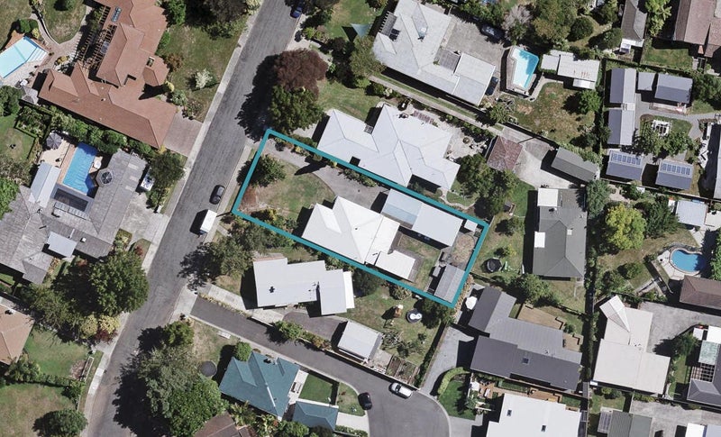 14 Cambridge Terrace, Taradale, Napier - Carousel 1