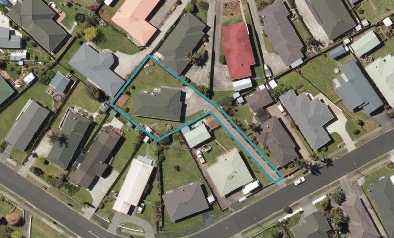5 Elm Place, Tikipunga, Whangarei - Carousel 1