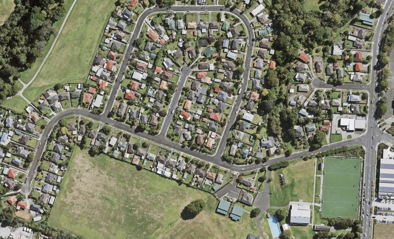 14E Serjeant Street, Henderson, Auckland - Carousel 1